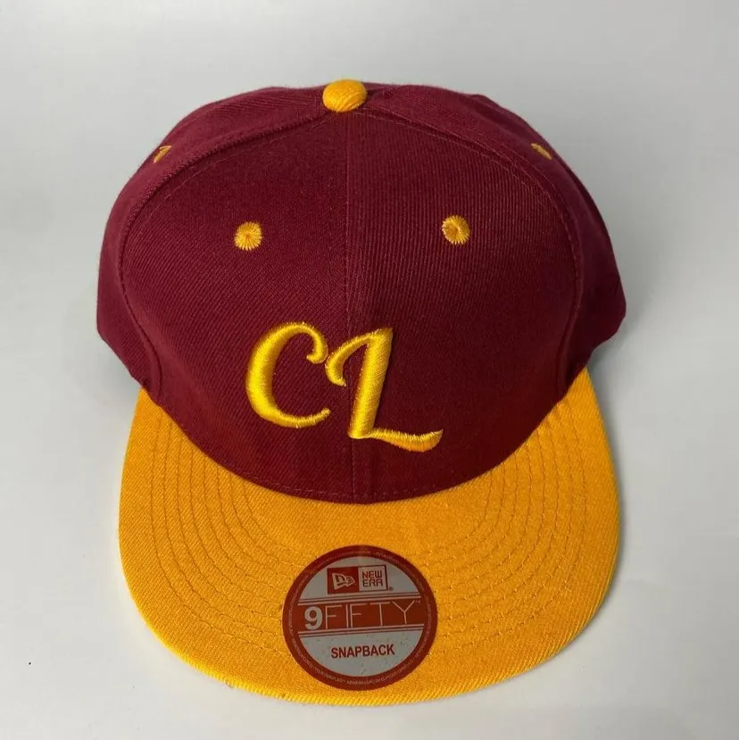 Customized branded best high top quality custom snapback face cap design and printing in Lagos, Abuja, Nigeria, Africa.