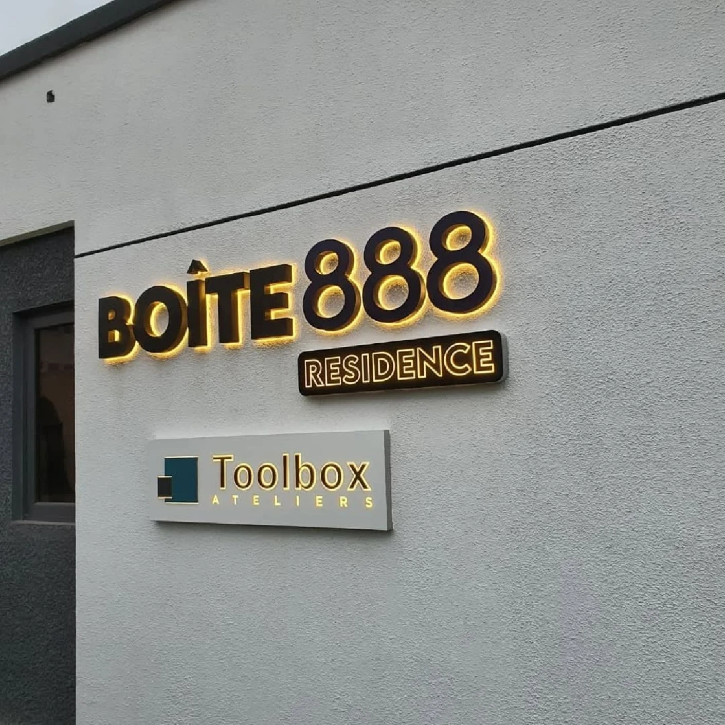 back-lit
                                                        led illuminated 3D company signage business logo signage office signage with light in lagos abuja nigeria