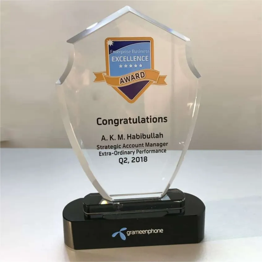Customized high best quality top branded custom acknowledgement crystal award plaque design and printing in Lagos, Abuja, Nigeria, Africa.